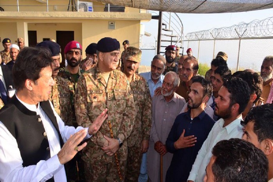 پاکستانی فوج اور پاکستان کے سارے ادارے میرے ساتھ کھڑے رہے: عمران خان