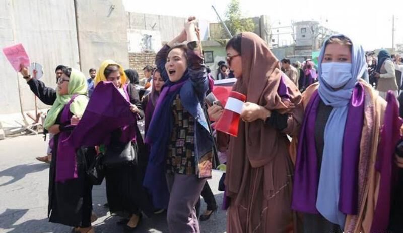 افغانی خواتین و دوشیزایں