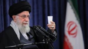 آیت اللہ خامنہ ای